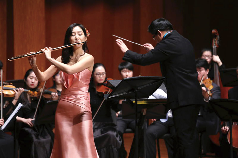 sammy様専用着せ替えイヤリングロンドンブルートパーズ/レモン