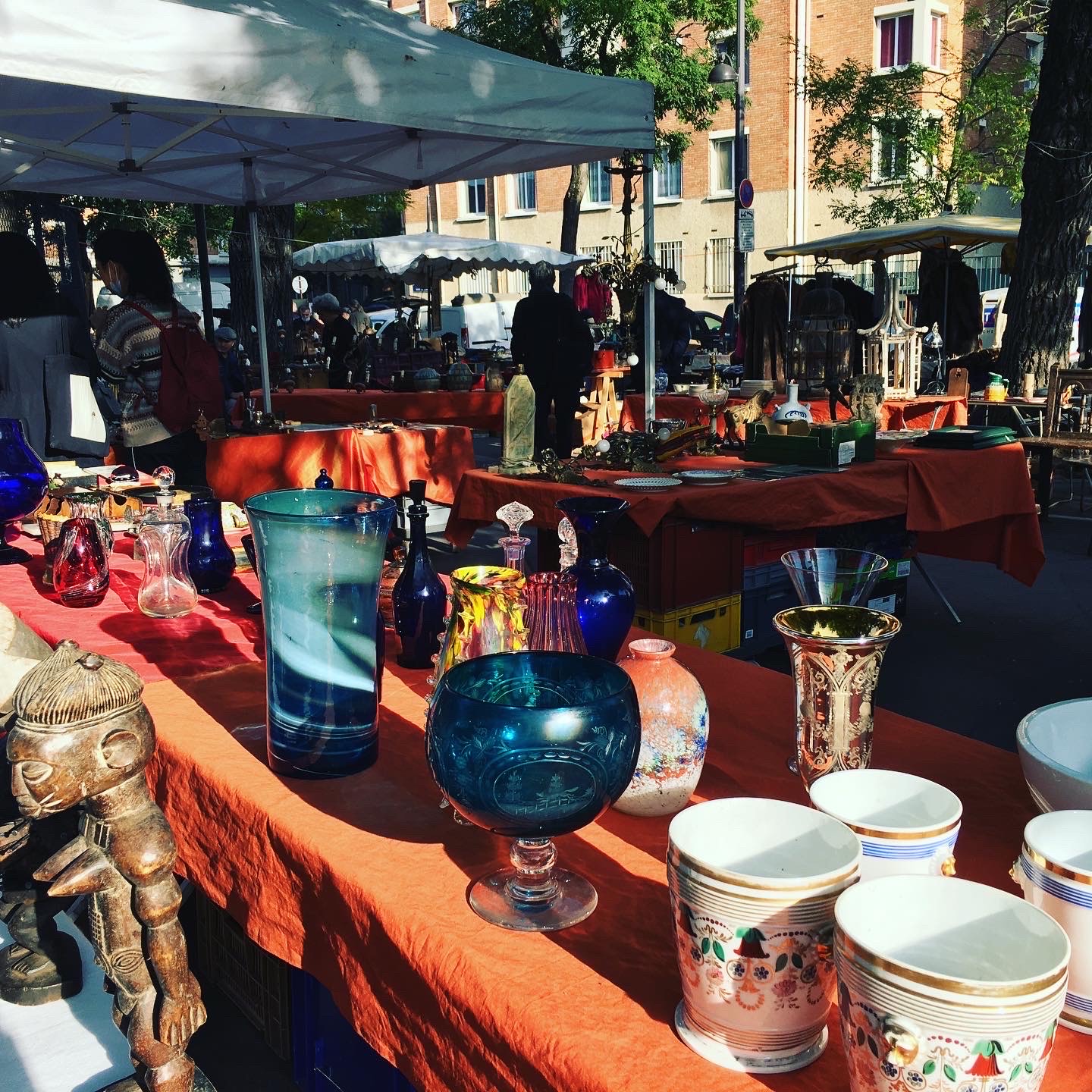 パリ店 ブログ更新のお知らせ「楽しい蚤の市！」 | オーダー家具と空間