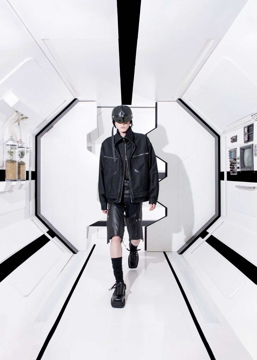 LOOK】DAIRIKU｜2025 SPRING ＆ SUMMER COLLECTION - ARKnets 公式通販