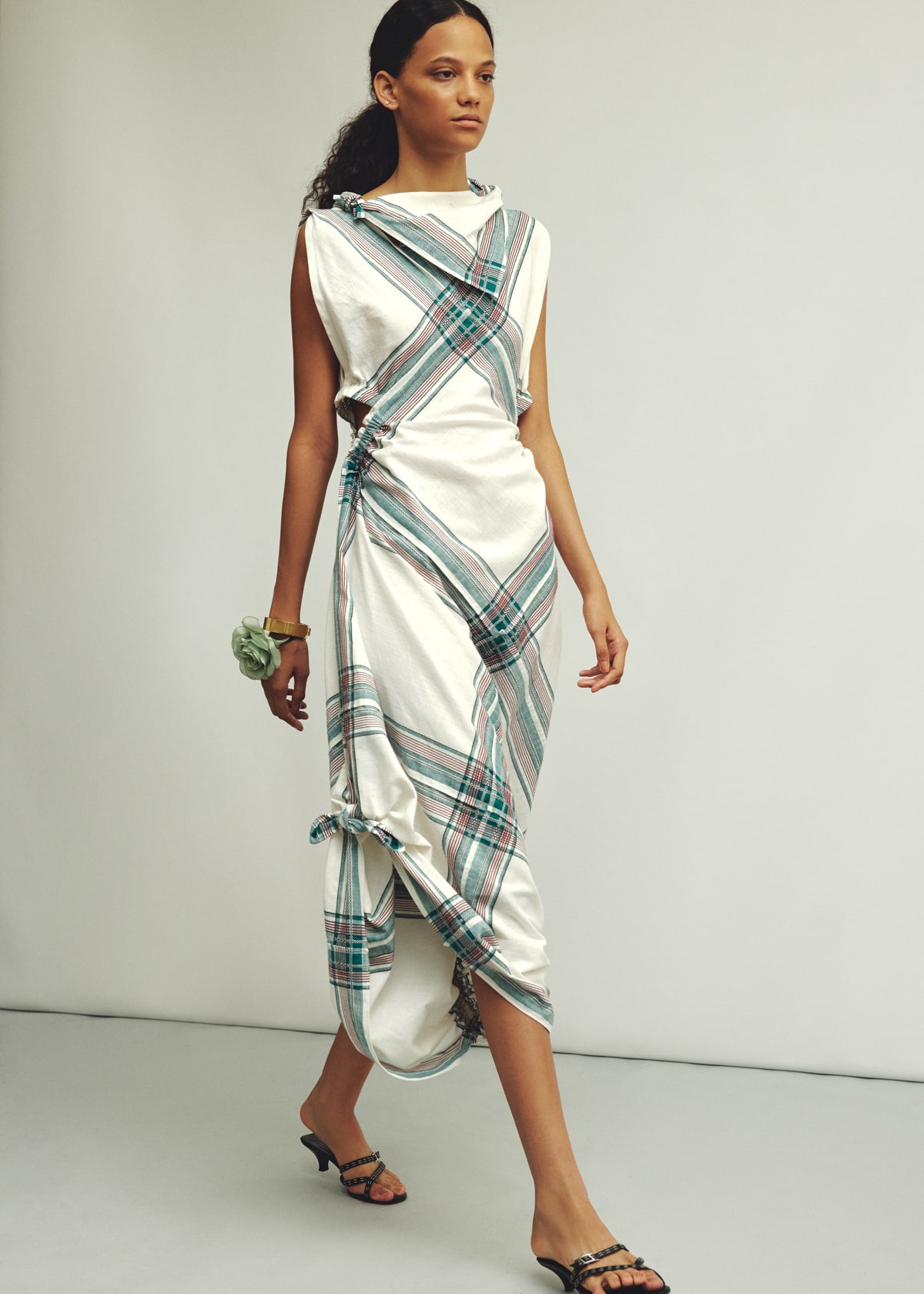 LOOK】FUMIKA_UCHIDA｜2025SS Collection - ARKnets 公式通販