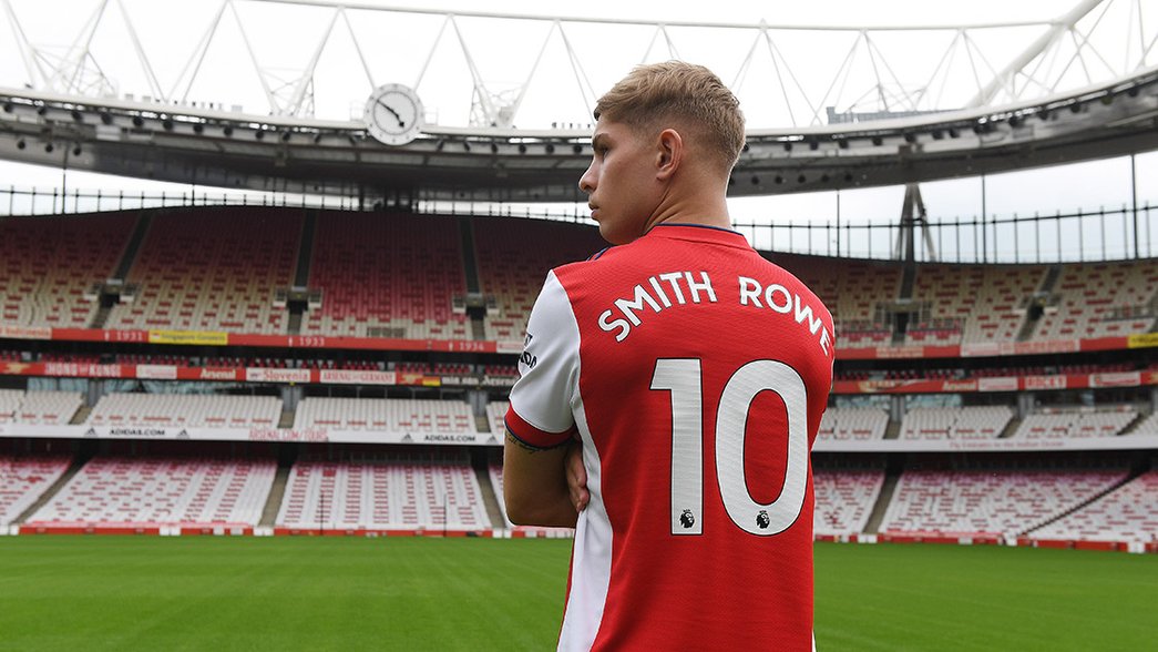 Win a Smith Rowe 10 shirt signed by Emile! | Competition | News