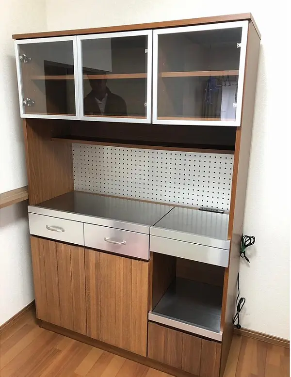 買取】unicoの食器棚 気になる人気シリーズの買取相場は？