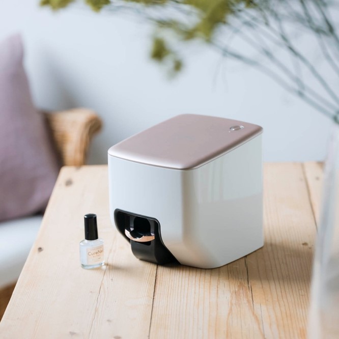 6月に発売したネイルアートプリンター「CureNel」が販売好調！ 人気