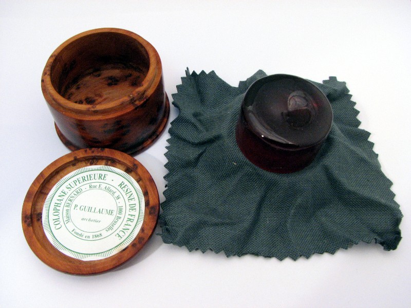 ギョーム 松脂 希少木箱 新品の松脂付属 ギョーム松脂希少木箱新品の