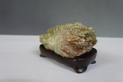 菊花石 (下仁田産) 【 水石 22 ― 03 】 - 小品盆栽専門店 湘風園