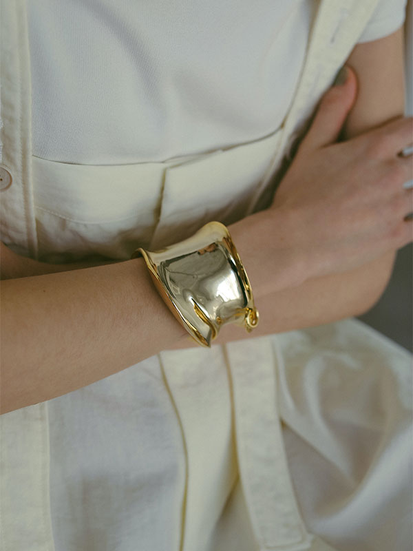 ETRE TOKYO ディストーションカーブフォームリングバングル