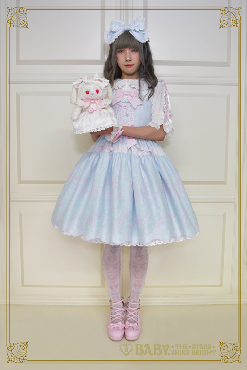 くみゃちゃんのStrawberry Garden刺繍 | BABY, THE STARS SHINE BRIGHT