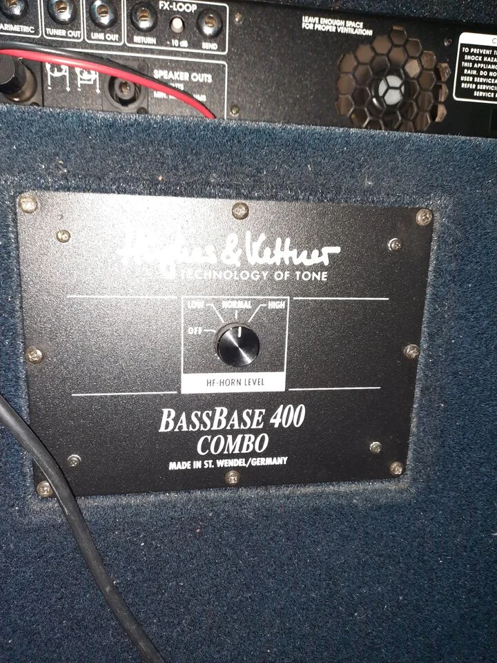 Hughes & Kettner Bassbase 400 Combo | Bassic.de