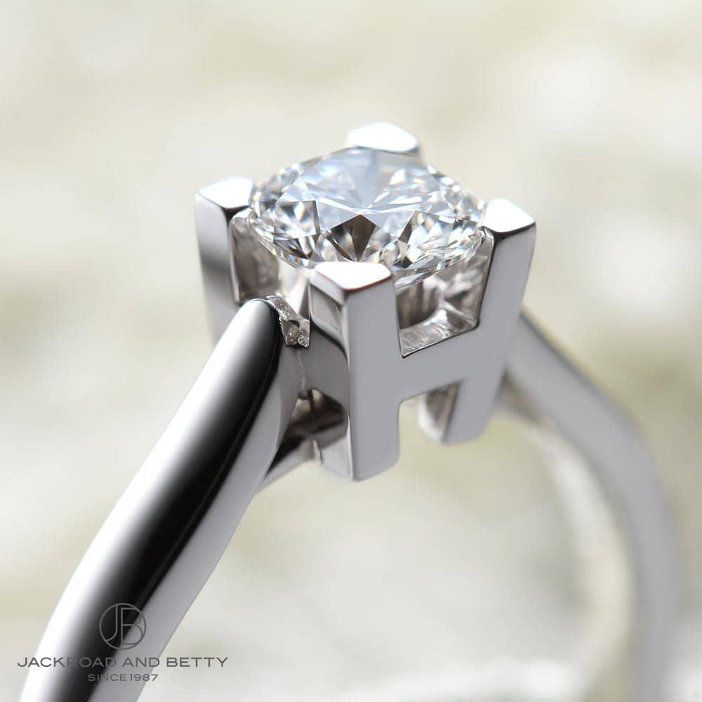 ハリー・ウィンストンの婚約指輪の価格や種類は？おねだりしても大丈夫