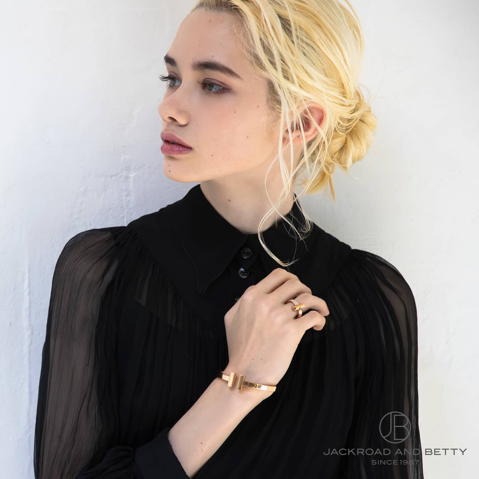 T スクエアブレスレット M[33636857] T Square Bracelet M