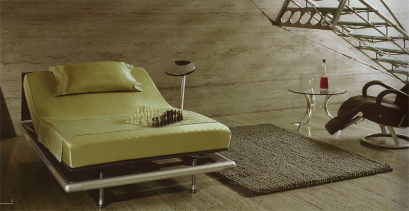 パラマウントベッドの電動アジャスタブルベッド「INTIME 7000シリーズ