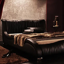 優雅な空間へ モダンデザイン・高級レザー・デザイナーズベッド