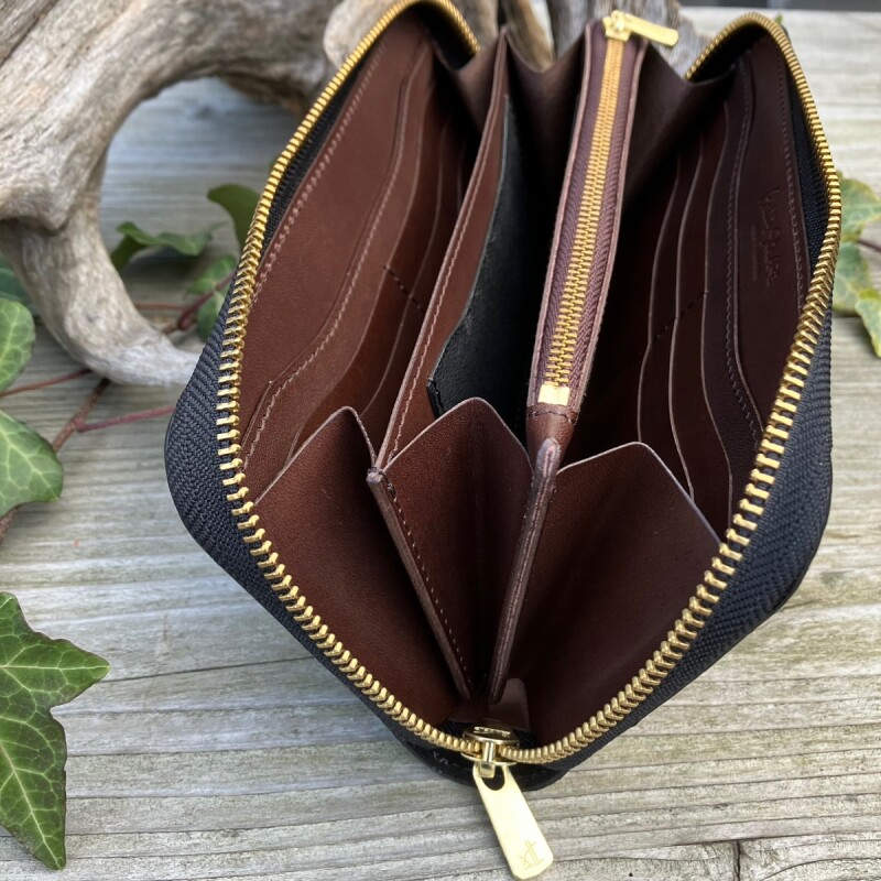 BELL'S SQUARE（ベルズスクエア） …【ツキノワグマレザー】ラウンド