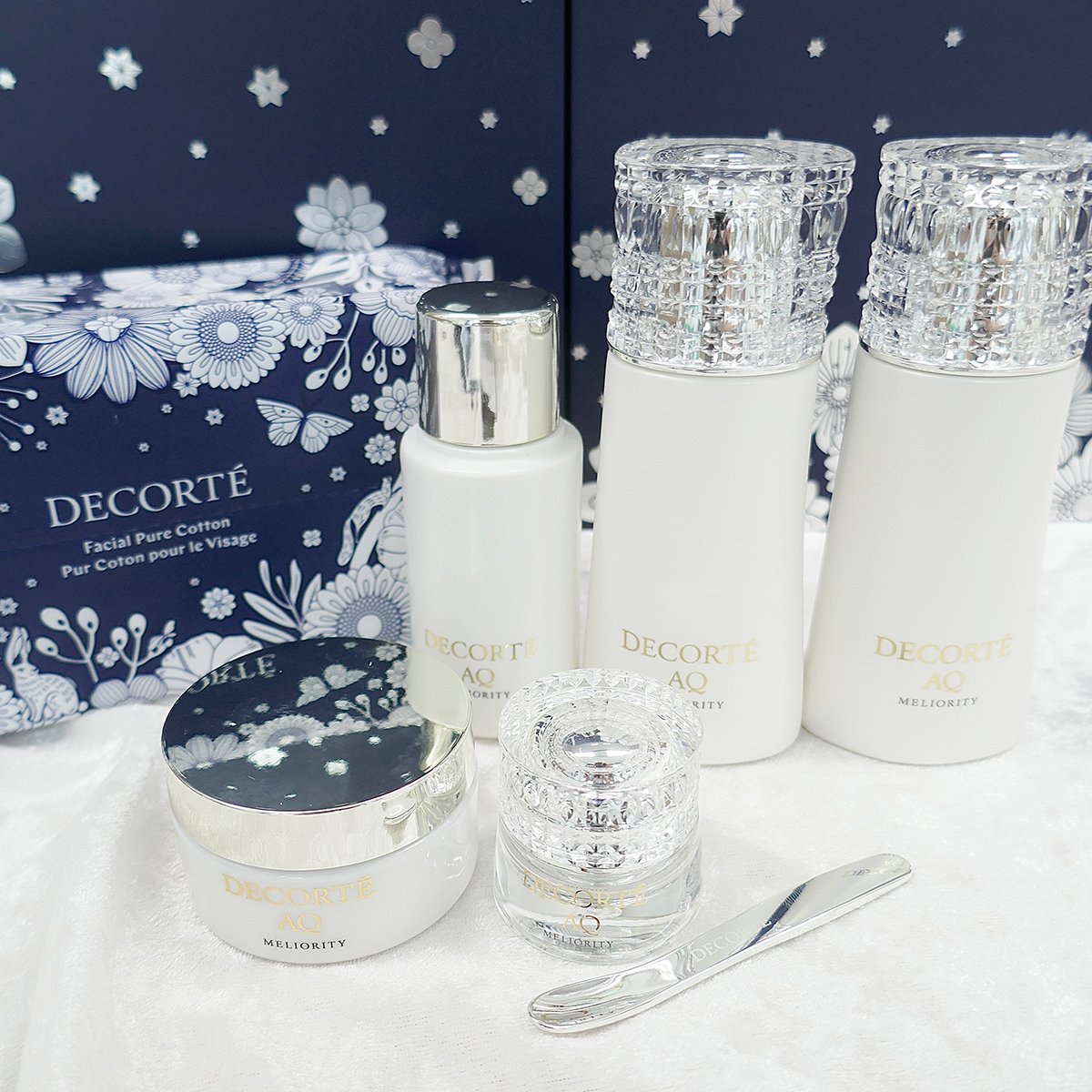 コスメデコルテ×クリスマスコフレ2023】発売日＆予約日は？｜初の