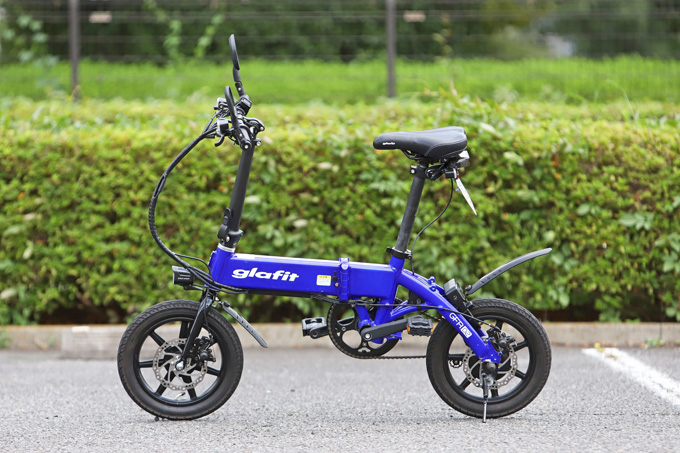 グラフィット GFR-02 試乗記】ペダル付きで坂道走行が楽に