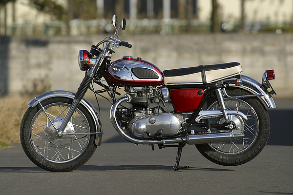 Page2】W1とW650 特集記事 バイクブロス