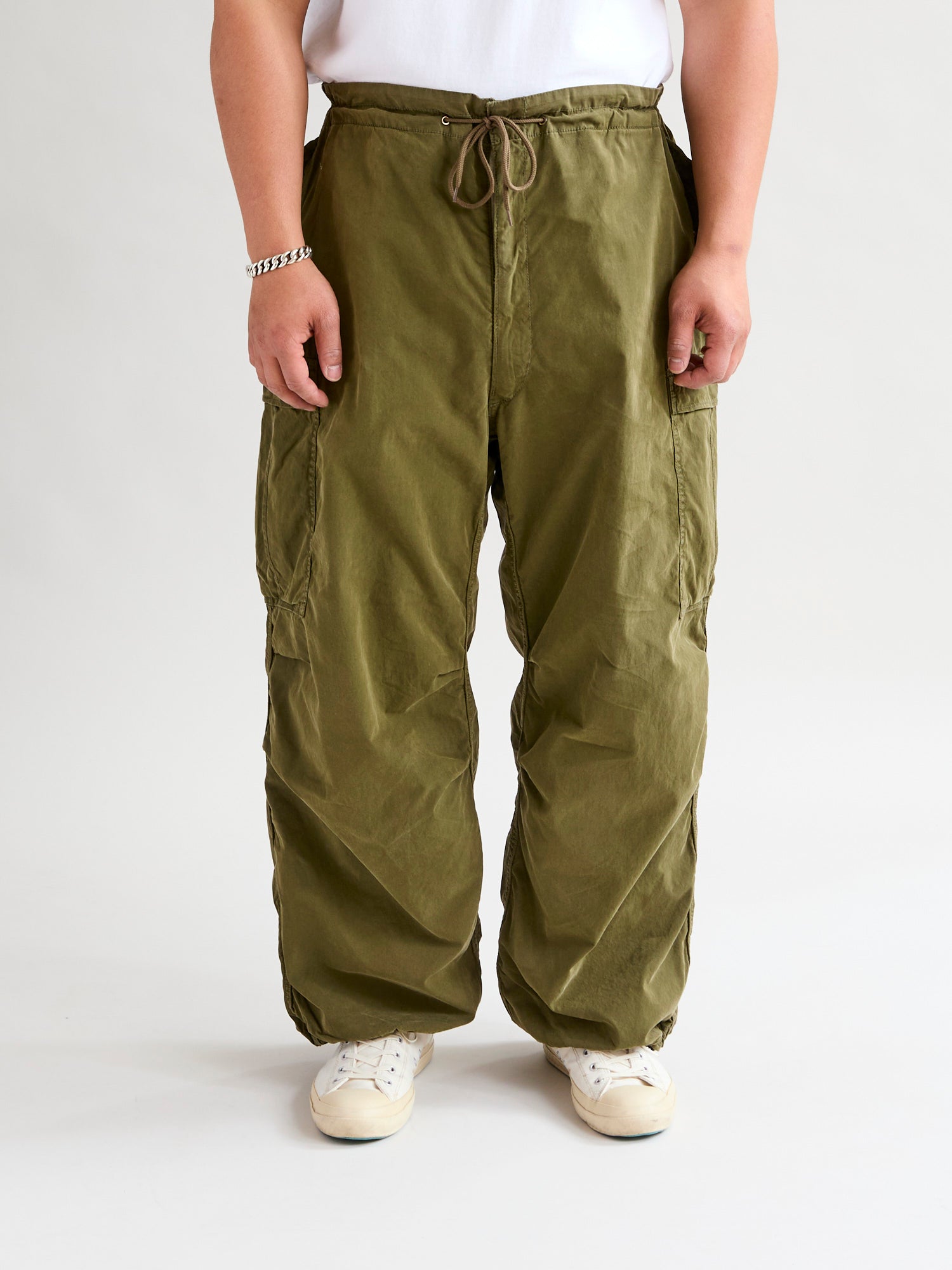 Cotton Nylon Darted Cargo Pants in Olive – Blue Owl Workshop