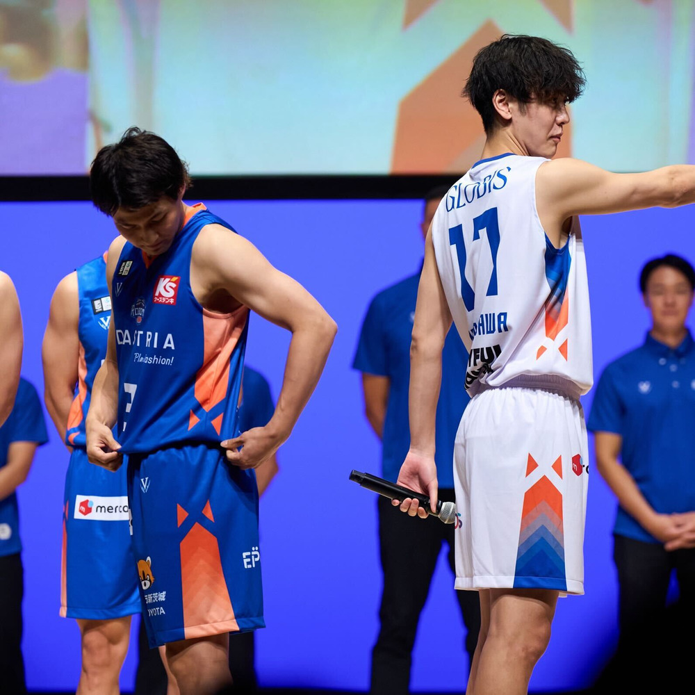 長谷川暢選手 オーセンティックユニフォーム Bリーグ オーセンティック
