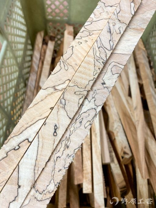 スポルテッド栃をスタビライズせずに挽いてみた | 野原工芸｜作り手の裏話