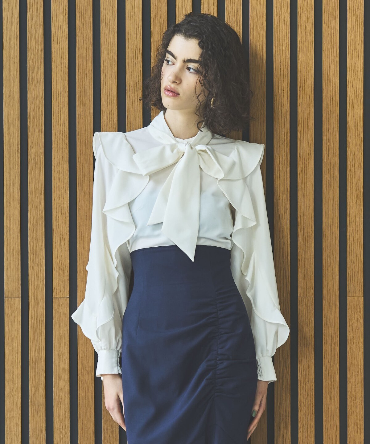 TRESOR bylana ボウタイケープブラウス