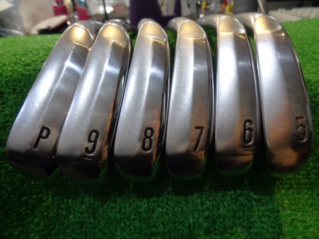 スリクソンZXi5 TRAVIL IRON 95 ダンロップ アイアンセット クラブ詳細