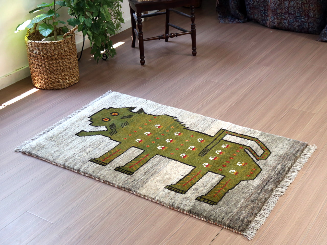 ギャッベ（ギャベ）専門店 インプレッションオブギャッベ / ライオン