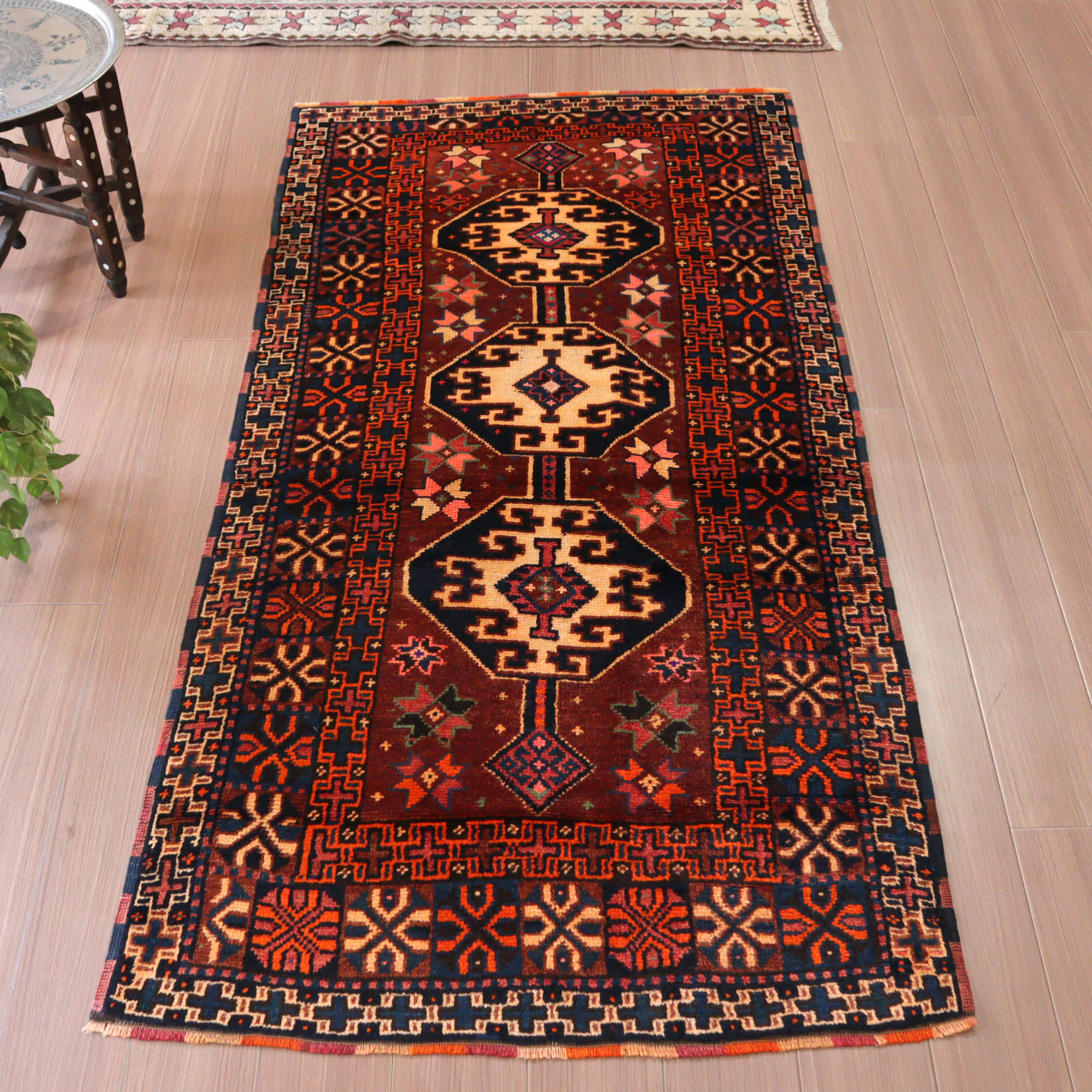 トライバルラグ 手織り絨毯 トルコ206×100cm ハッキャリ ヘルキ