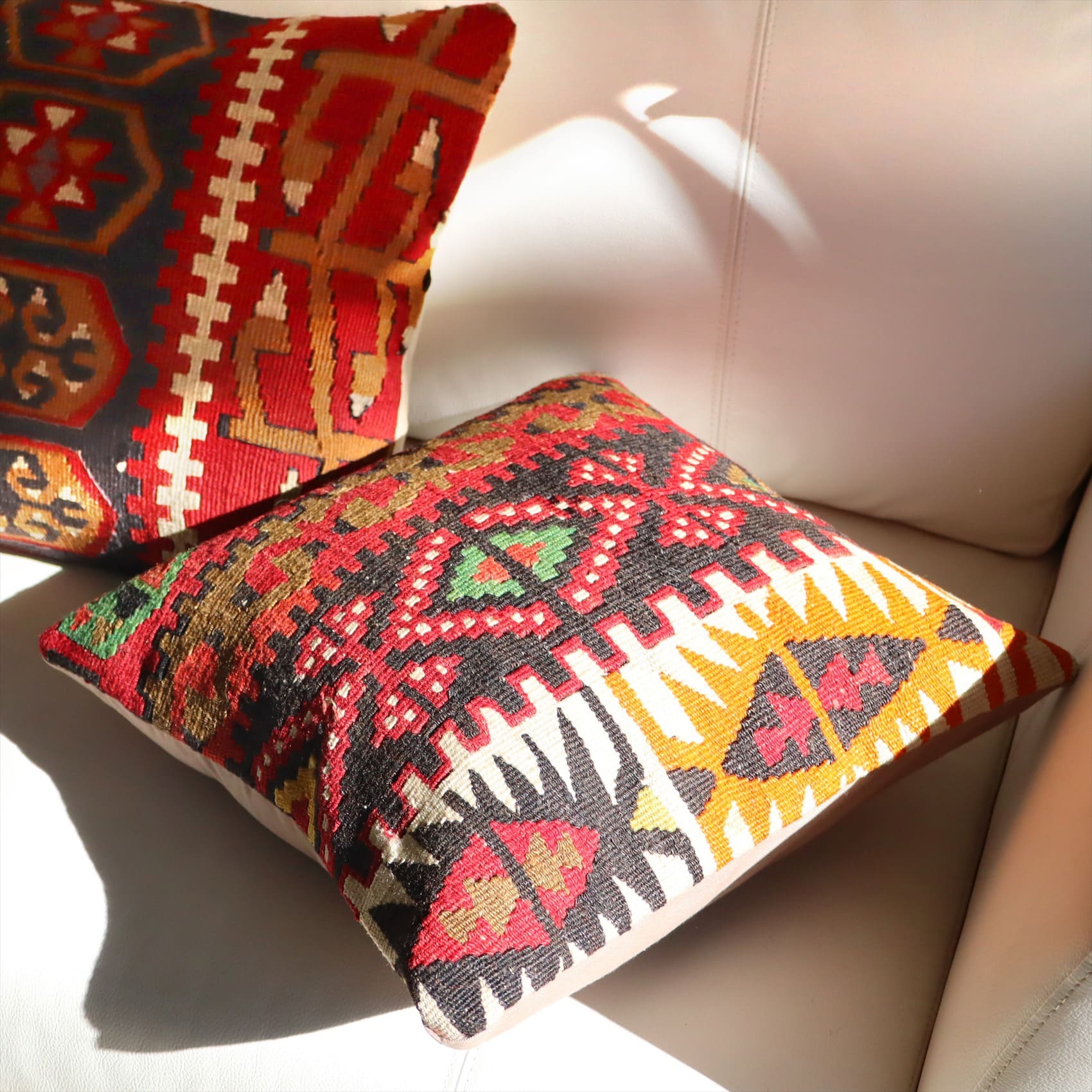 オールドキリム クッションカバー 40cmサイズ カイセリ たくさんの幾何