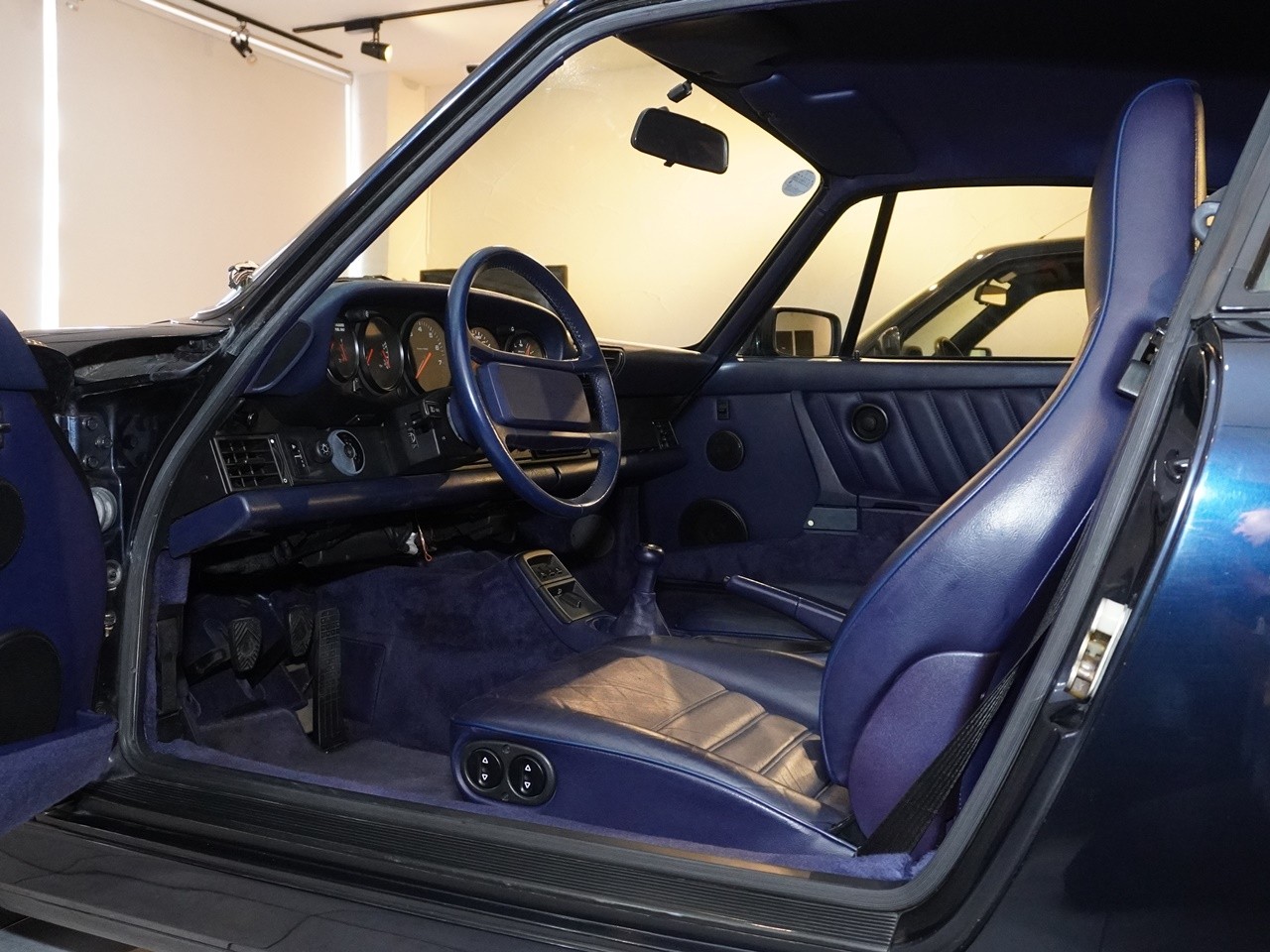 RUF ステアリング 空冷ポルシェ 911 964