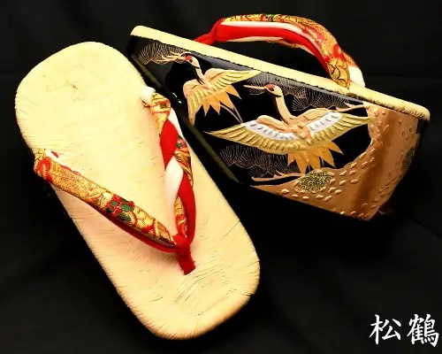 特上・南部表・金蒔絵付ぽっくり ― 七五三特集 ―丸屋履物店