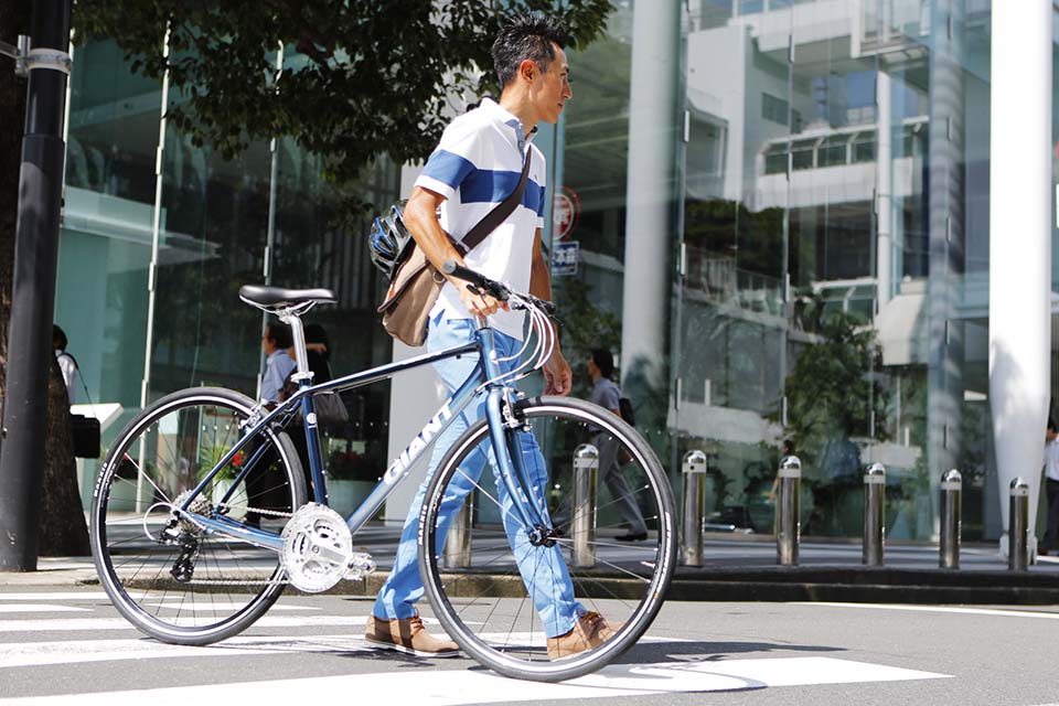 即納OK】初めてのクロスバイク・街乗り定番クロスなら ESCAPE R3で