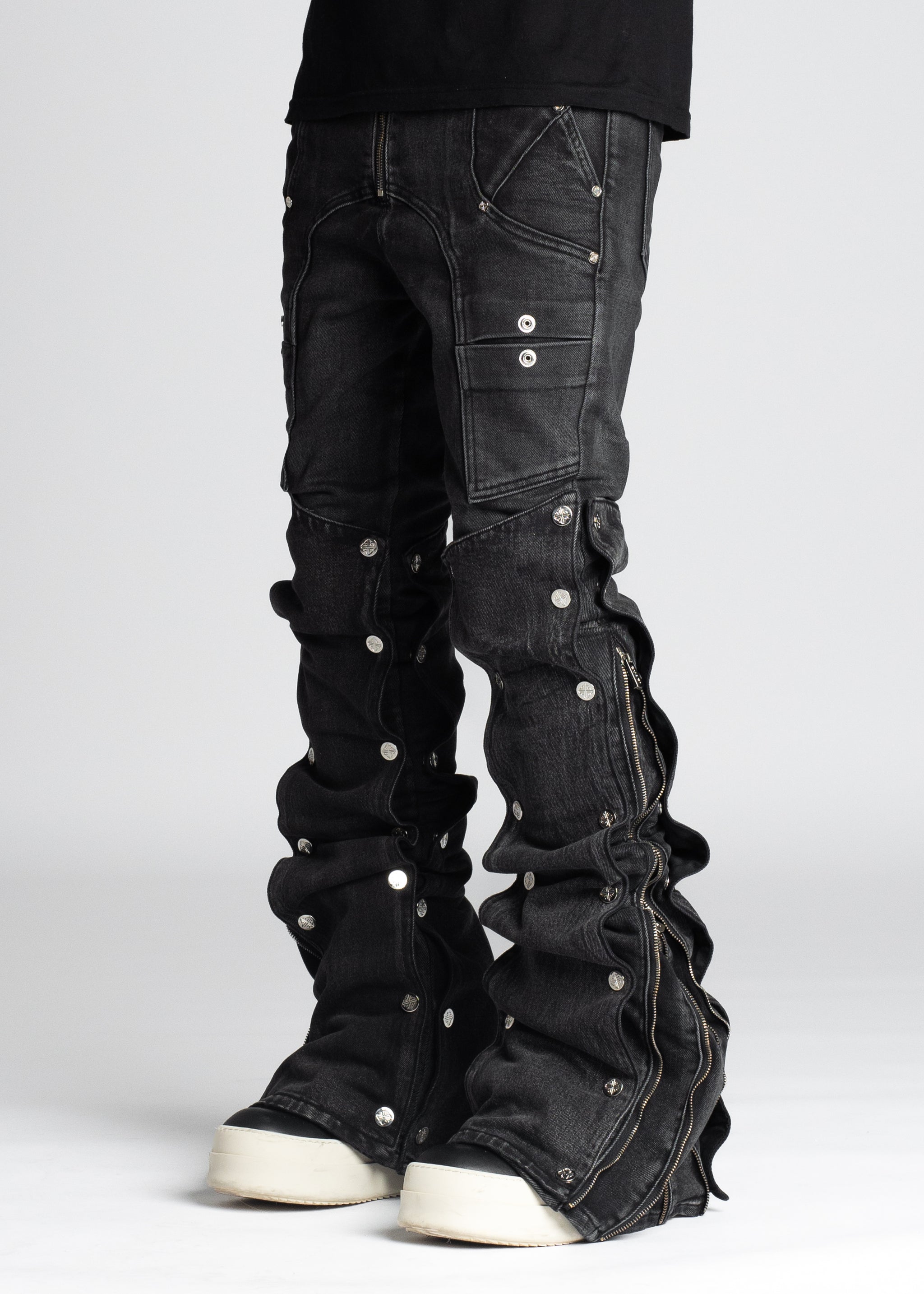 GUAPI グアピ オールブラック スーパースタックチェーンデニム 新品 28