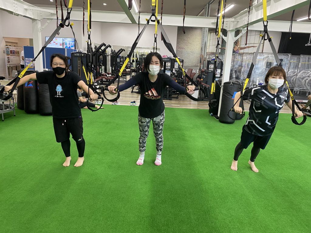 TRXで楽しく筋トレ！！ – ディーズスポーツプラザ前橋店