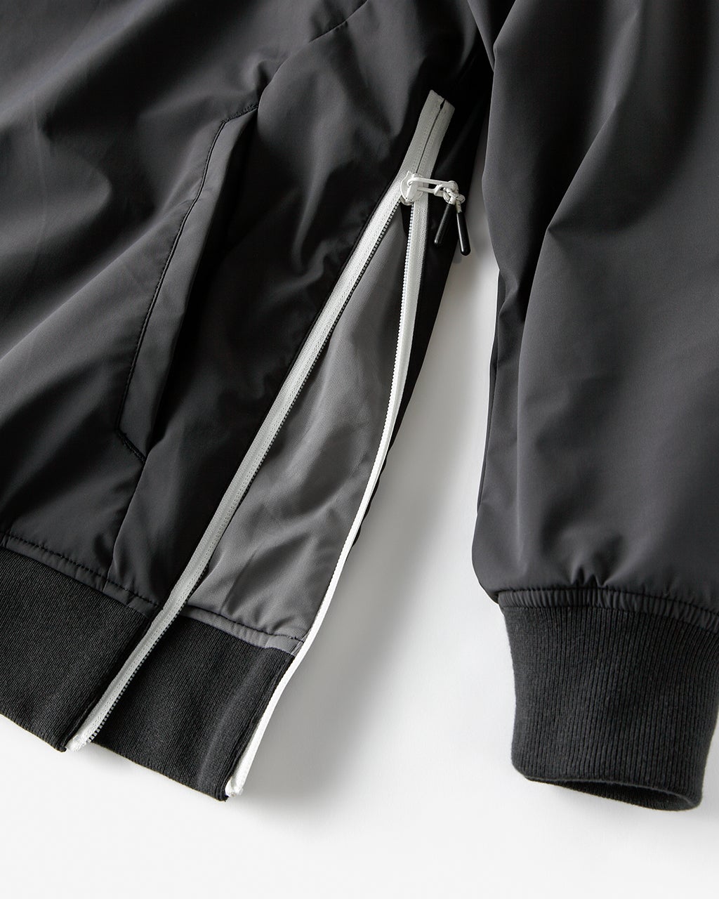 マジカルサーモプルオーバーブルゾン/DoCLASSE