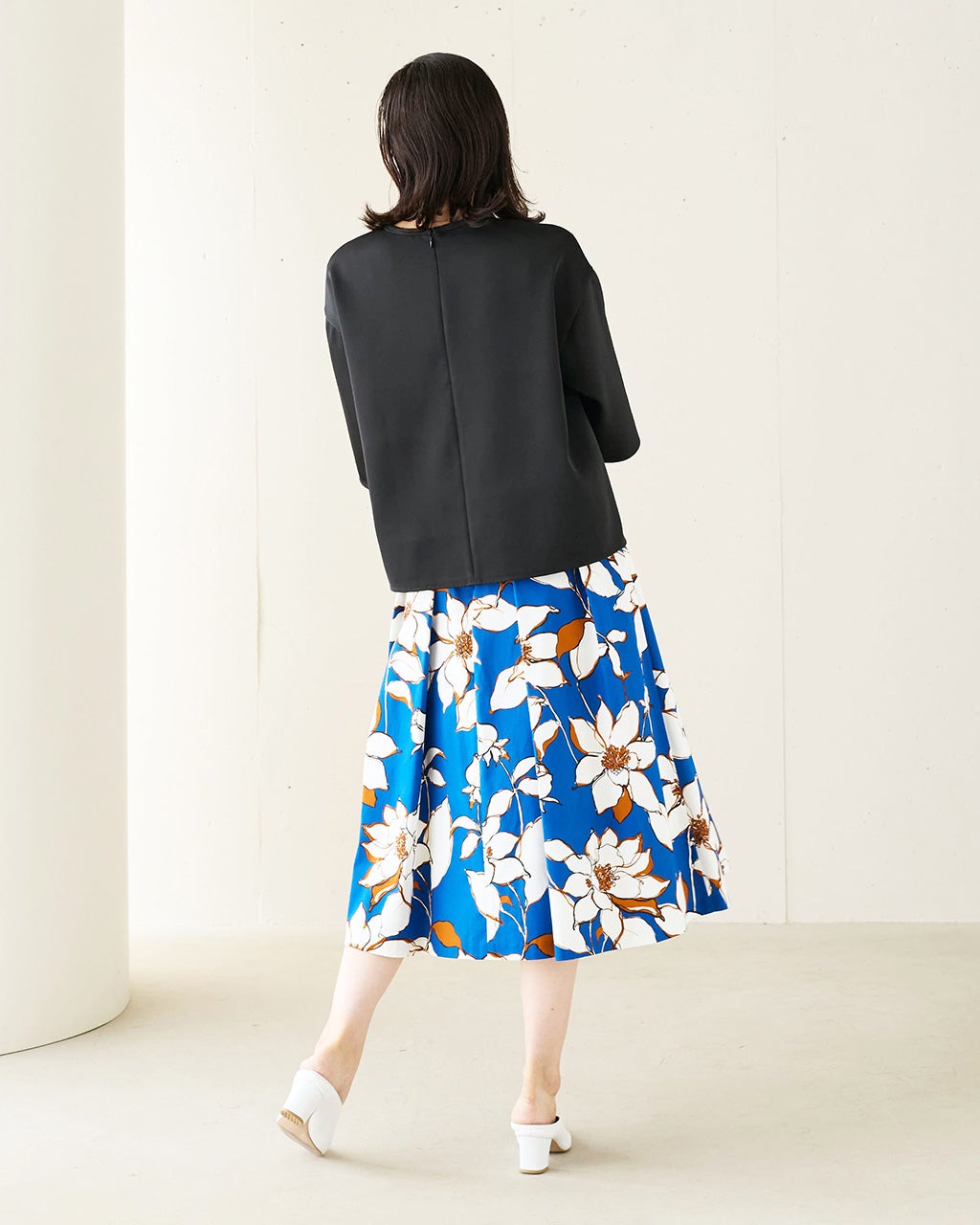 ボタニカルフラワー・タックフレアスカート/DoCLASSE