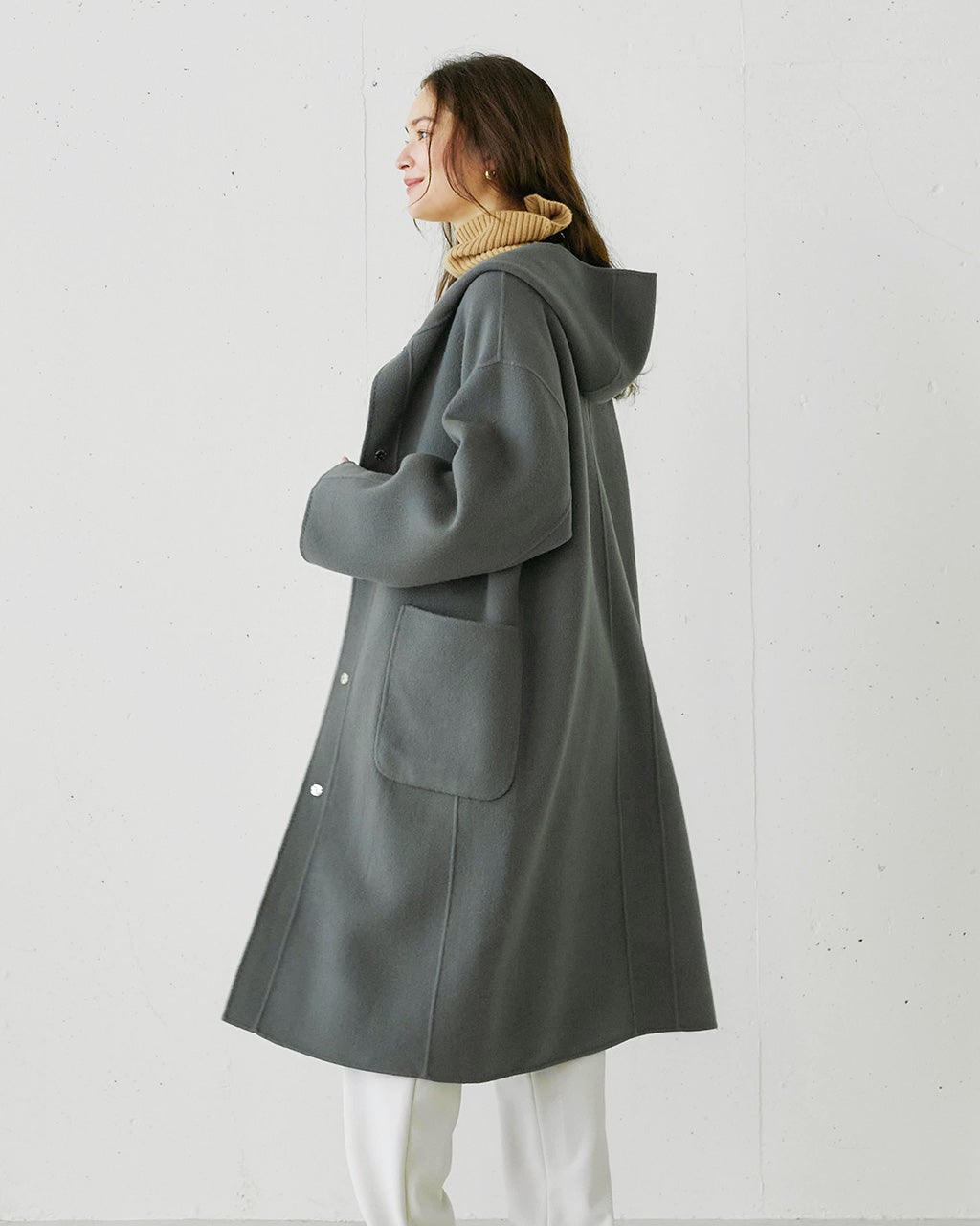 カシミヤ混ウールリバー・リバーフードコート/DoCLASSE