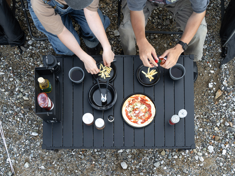 ナニゲニーテーブルM TB4-016-BK - DOD（ディーオーディー）【公式