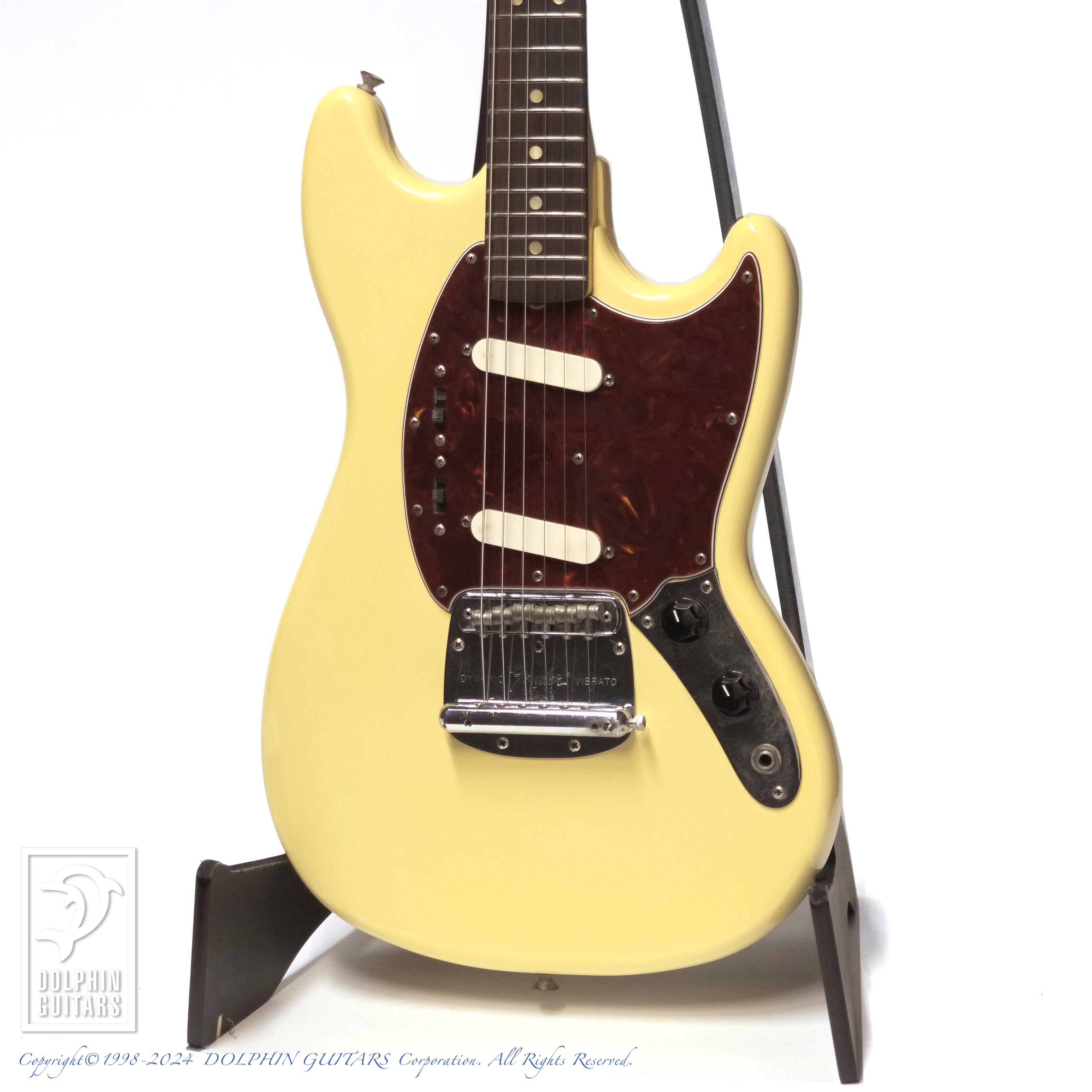 FENDER Mustang|ドルフィンギターズ