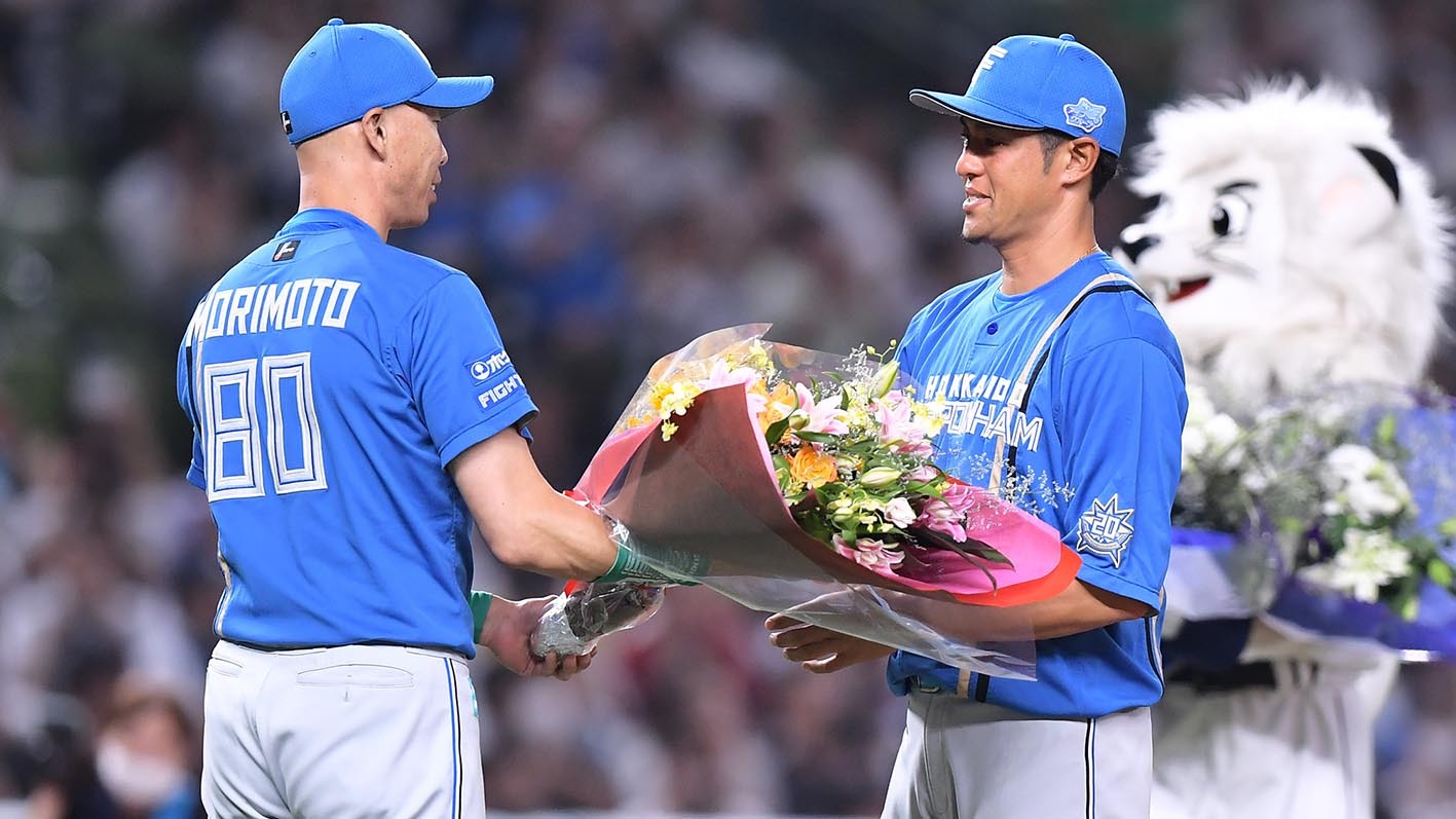 森本稀哲コーチ 西武時代からの〝仲間〟の引退に「グッとくるところが