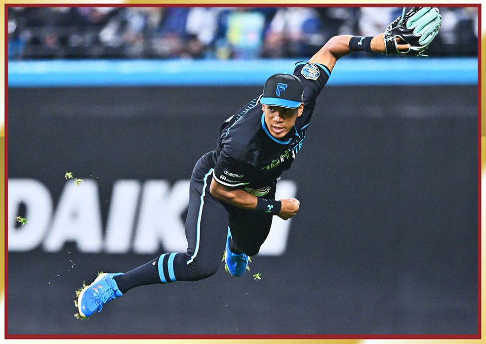 万波中正 2年連続2度目のGG賞「毎年、目標としているタイトル