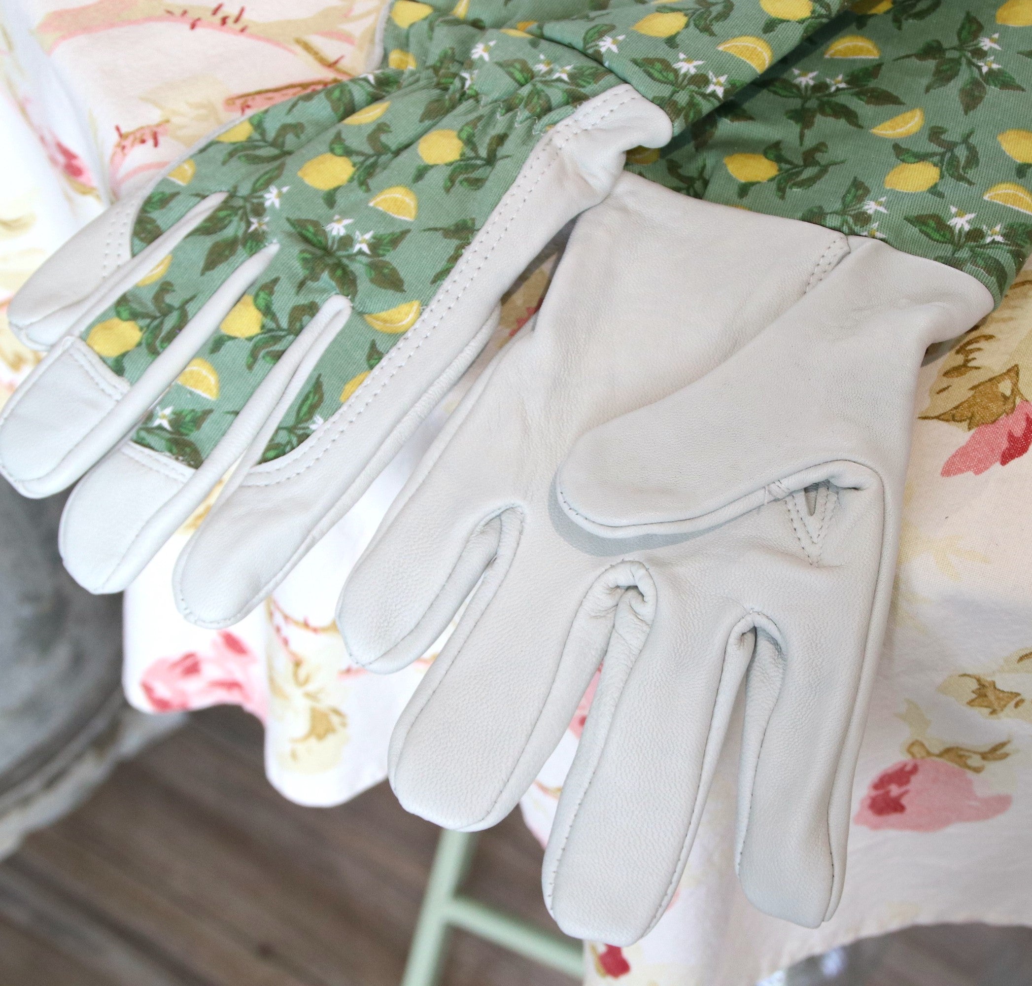 ガーデングローブ（シチリアレモン） - Sicilian lemon gauntlet