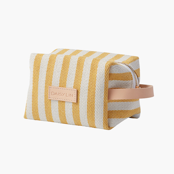 DAISY LIN | Official website and Online Boutique / POUCHE