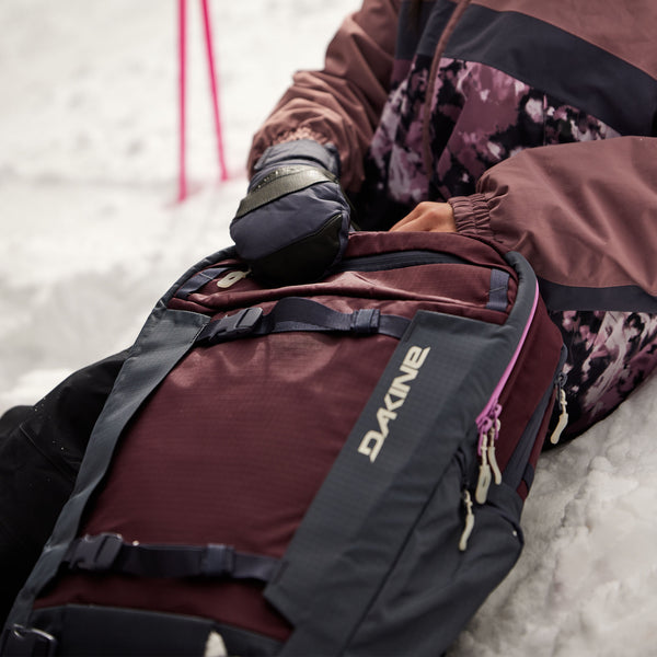 Womens Mission Pro Backpack 25L - Port Royale – Dakine