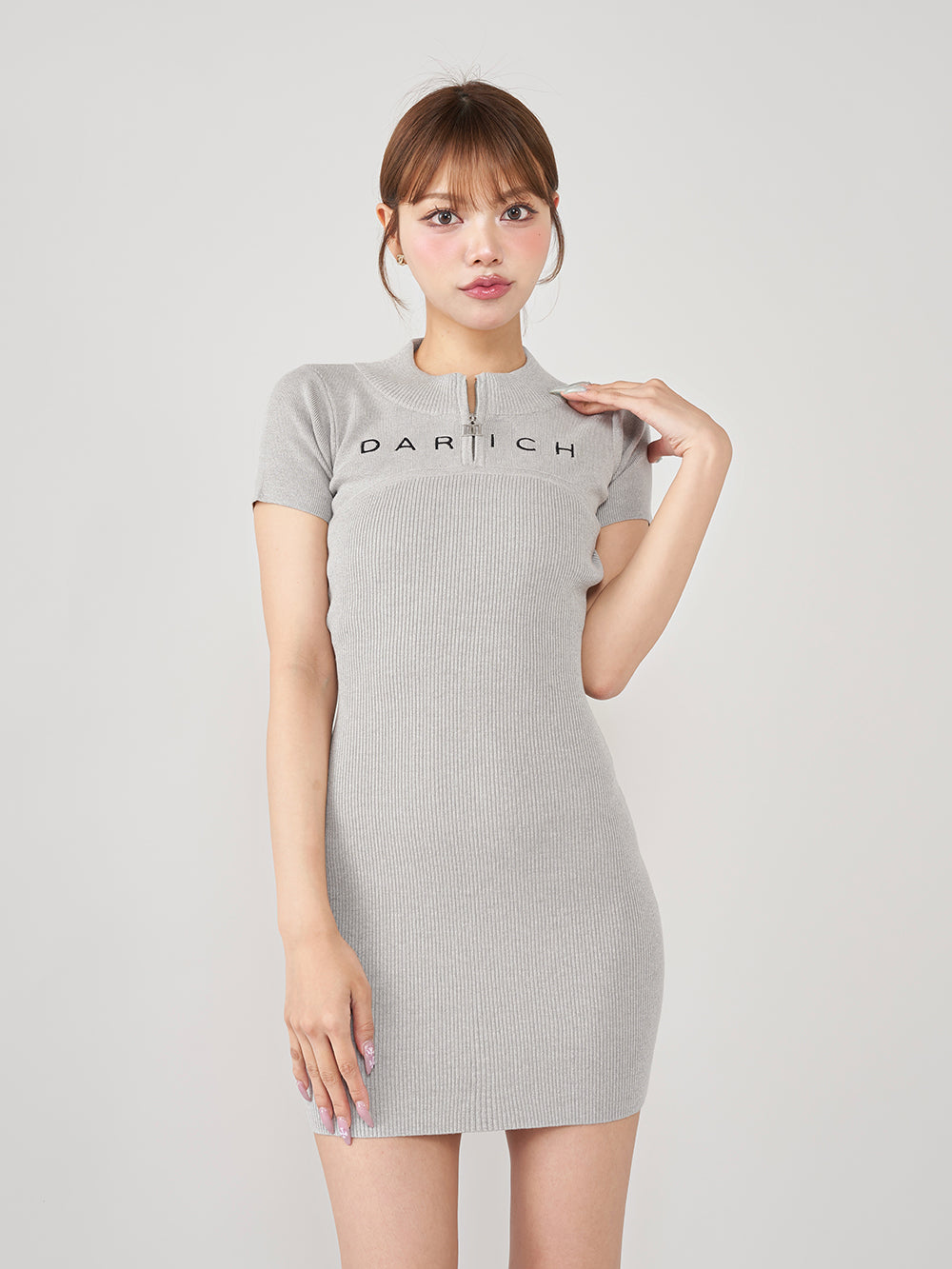 バックオープンステッチニットミニワンピース – Darich (ダーリッチ)