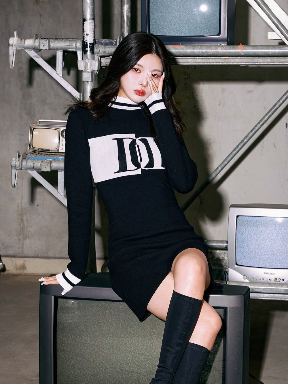 ジャガードロゴニットミニワンピース – Darich (ダーリッチ)