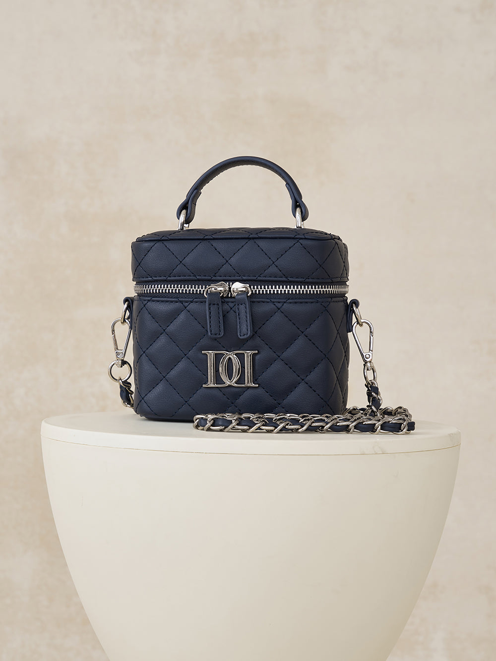 ゴールドパーツ】キルティングスクエアミニバッグ – Darich (ダーリッチ)