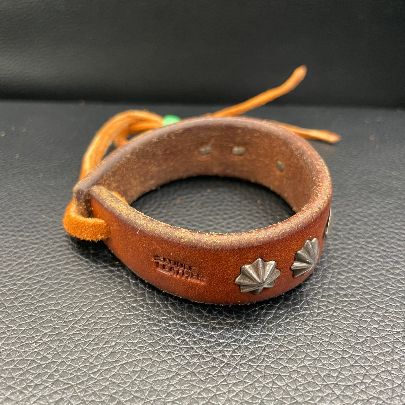 ゴローズ goro's 金縄TQ付GCコンチョ革ブレス(赤茶) – DELTAone