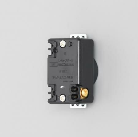 3220-P アメリカン電機 引掛形 パネル用コンセント 3P 20A 250Vの通販