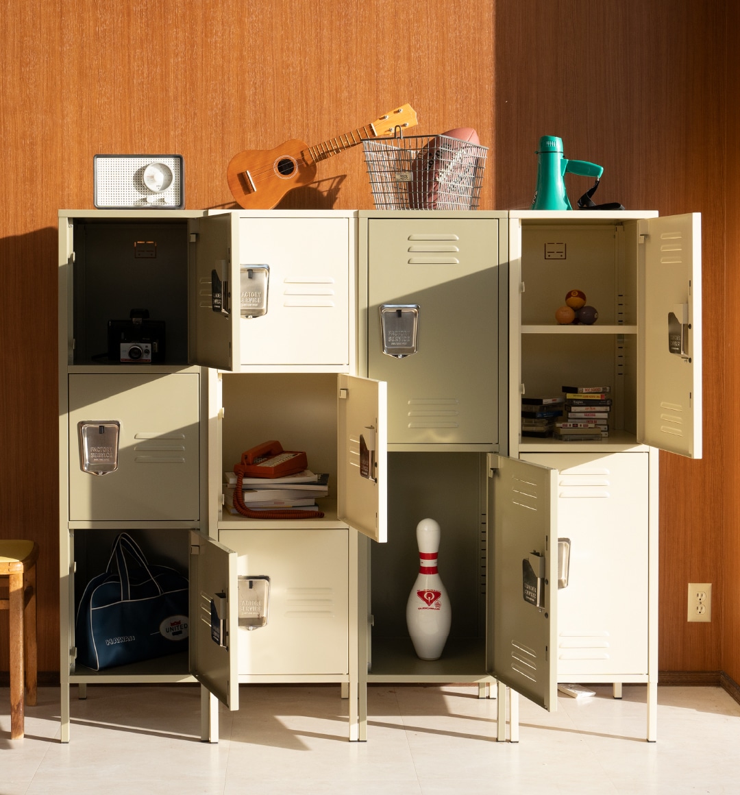 オールドアメリカンなキャビネット｜時代を越えても劣化することのない