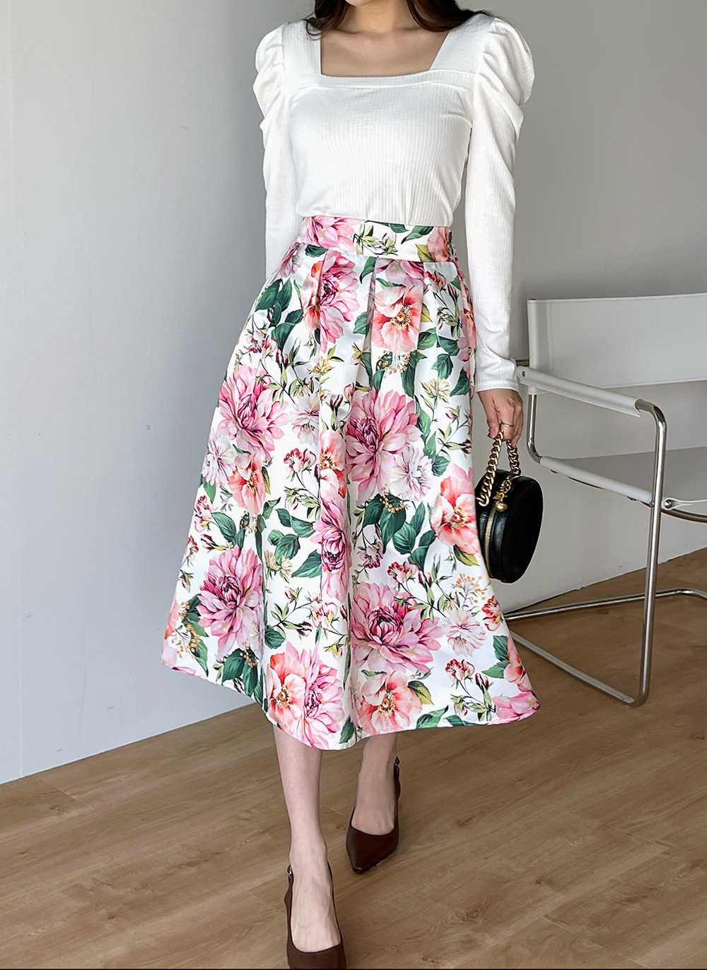 サテン花柄フレアスカート | レディースファッション通販 - DHOLIC